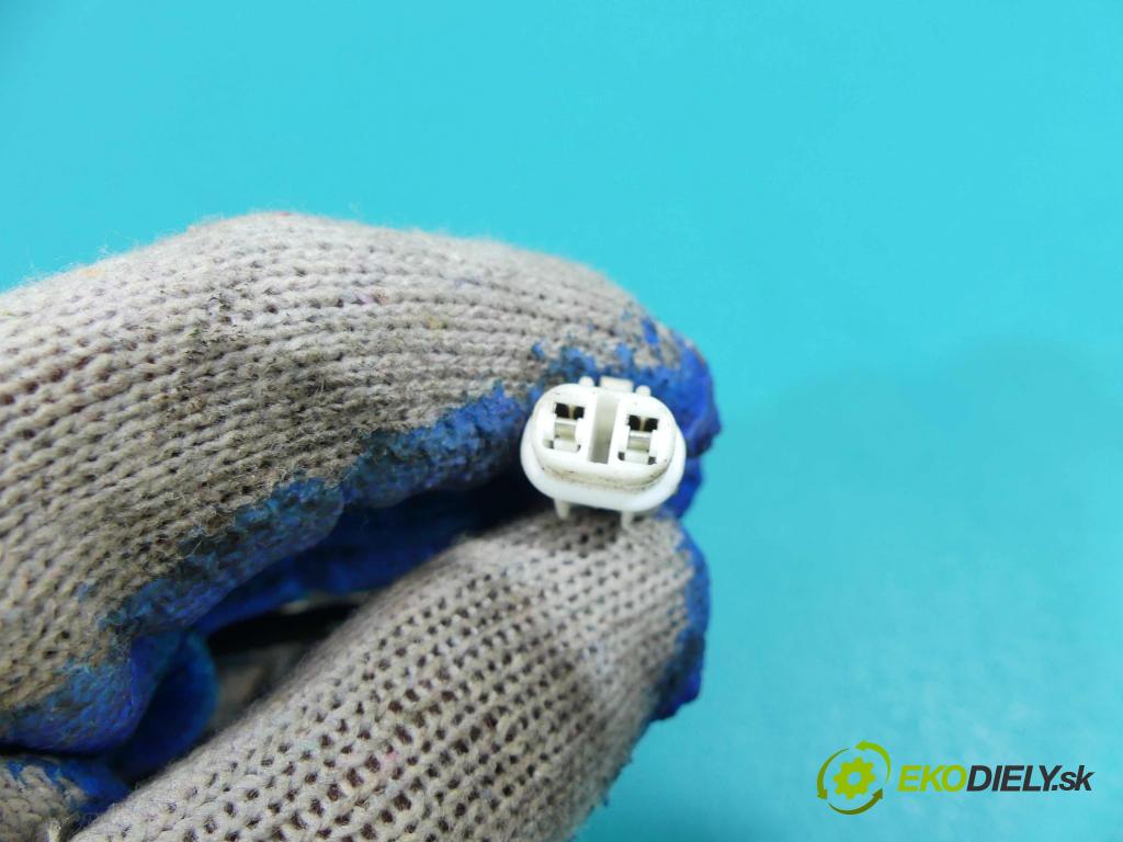 Suzuki Swift 1989-2004 1.0   1000 cm3  Rozdeľovač -  (Rozdeľovače)