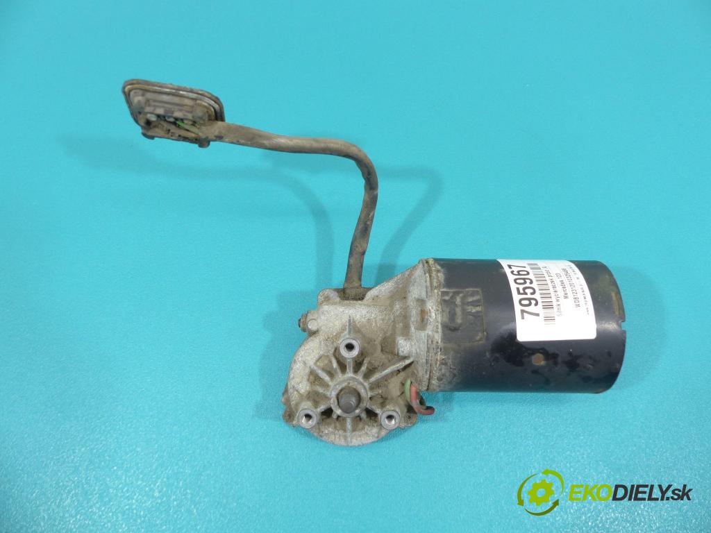 Mercedes 123 2.0D 54 hp manual 40 kW 2000 cm3  motor stěračů přední část 0390341076