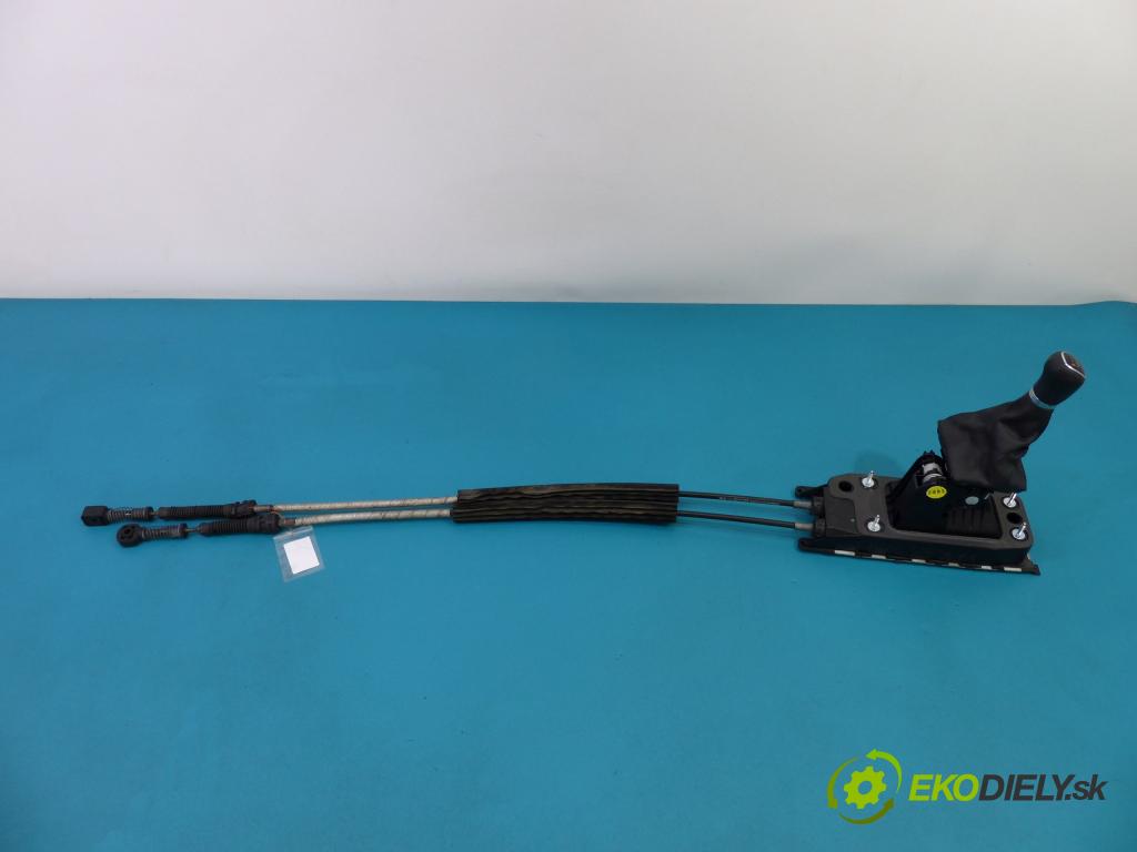 Skoda Octavia III 2013- 2.0 TDI 150 HP manual 110 kW 2000 cm3  Kulisa - - 5Q0711049AQ (Rýchlostné páky / kulisy)