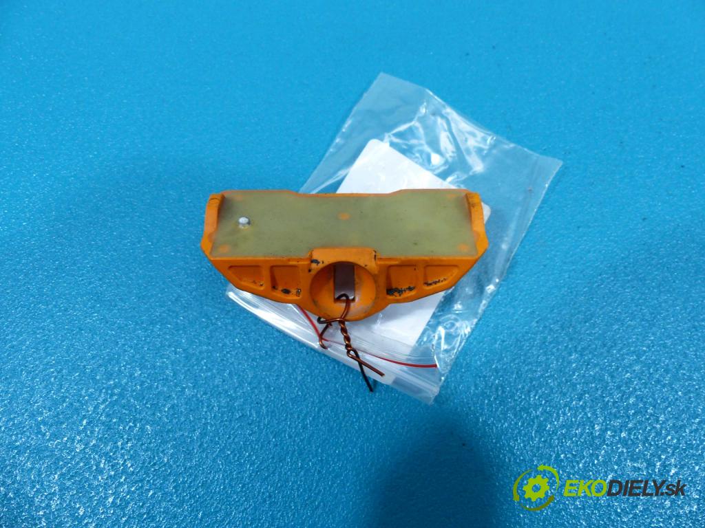 Vw Phaeton 5.0 TDI V10 313 hp automatic 230 kW 4921 cm3  snímač tlaku 600684115 (Snímače tlaku)