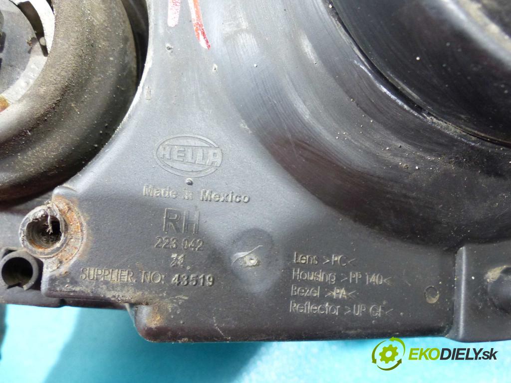 Chrysler Pt cruiser 1.6 16V 116 HP manual 85 kW 1598 cm3  Svetlomet pravy  (Pravé)