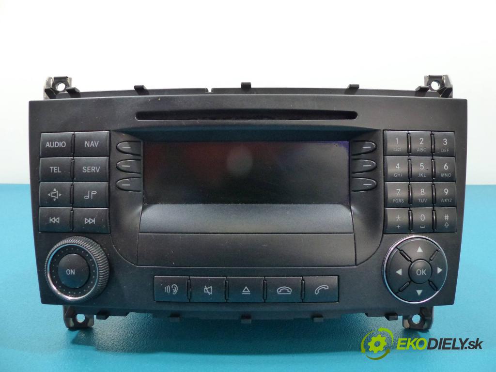 Mercedes C W203 2000-2007 2.2 CDI 122 HP manual 90 kW 2200 cm3  RADIO A2038706189 (Audio zariadenia)