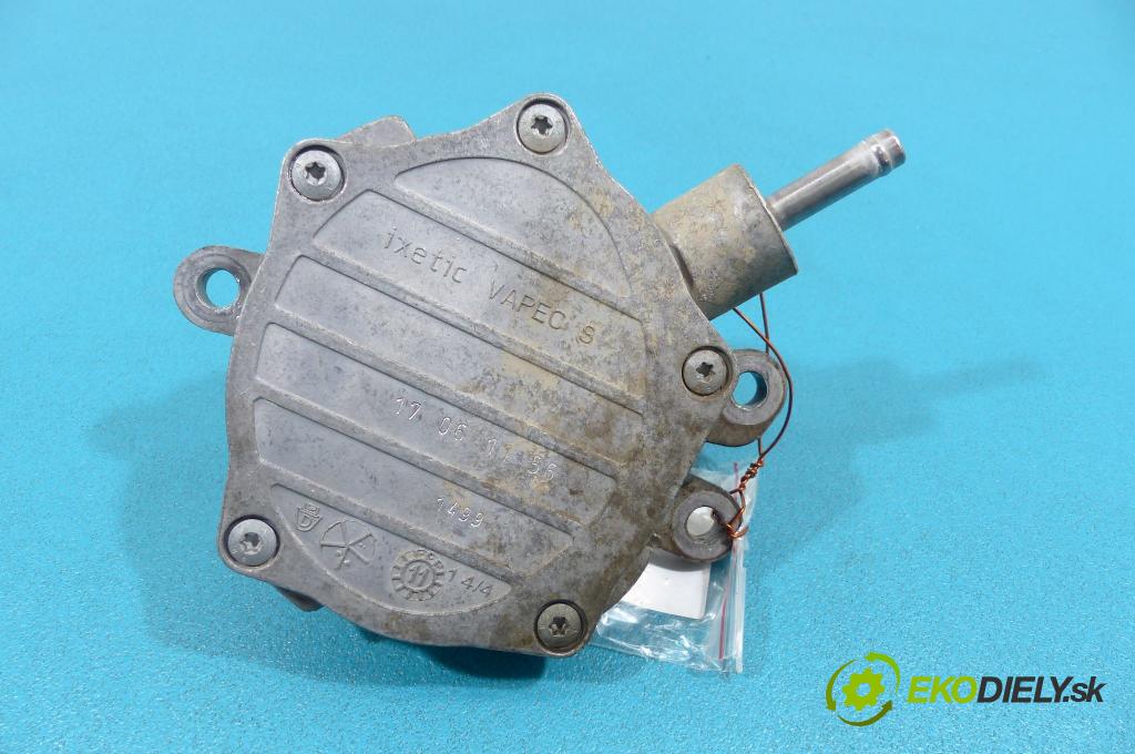 Toyota Corolla E15 2007-2014 1.6 16V - 132 hp manual 97 kW 1598 cm3  pumpa vakuová 17061156