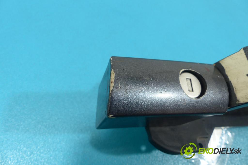 Fiat Ulysse II 2002-2010 2.0 JTD 109 HP manual 80 kW 1997 cm3  Kľučka predný ľavá strana vonkajšia  (Vonkajšie predné ľavé)