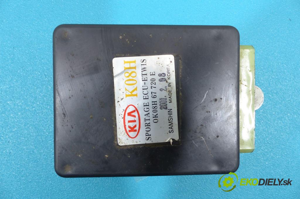 Kia Sportage 2.0 TD 83 HP manual 61 kW 1998 cm3  Modul Riadiaca jednotka 0K08H67720E (Ostatné)