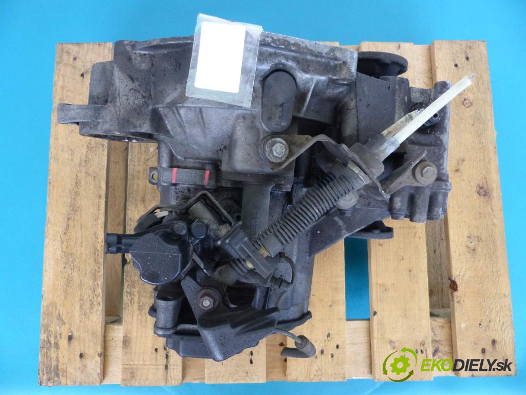 Vw Passat B4 1993-1997 2.0 16V 150 HP manual 110 kW 1984 cm3 Prevodovka - manuálne CMZ