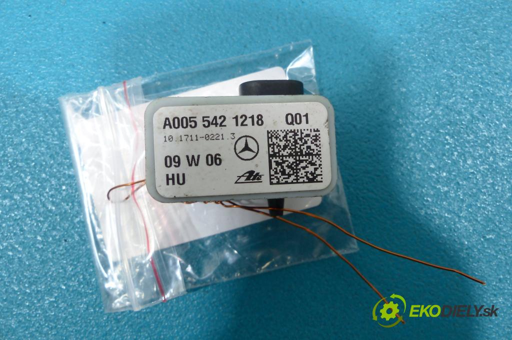 Mercedes E W212 2009-2016 5.5 V8 automatic 285 kW 5461 cm3  Snímač A0055421218