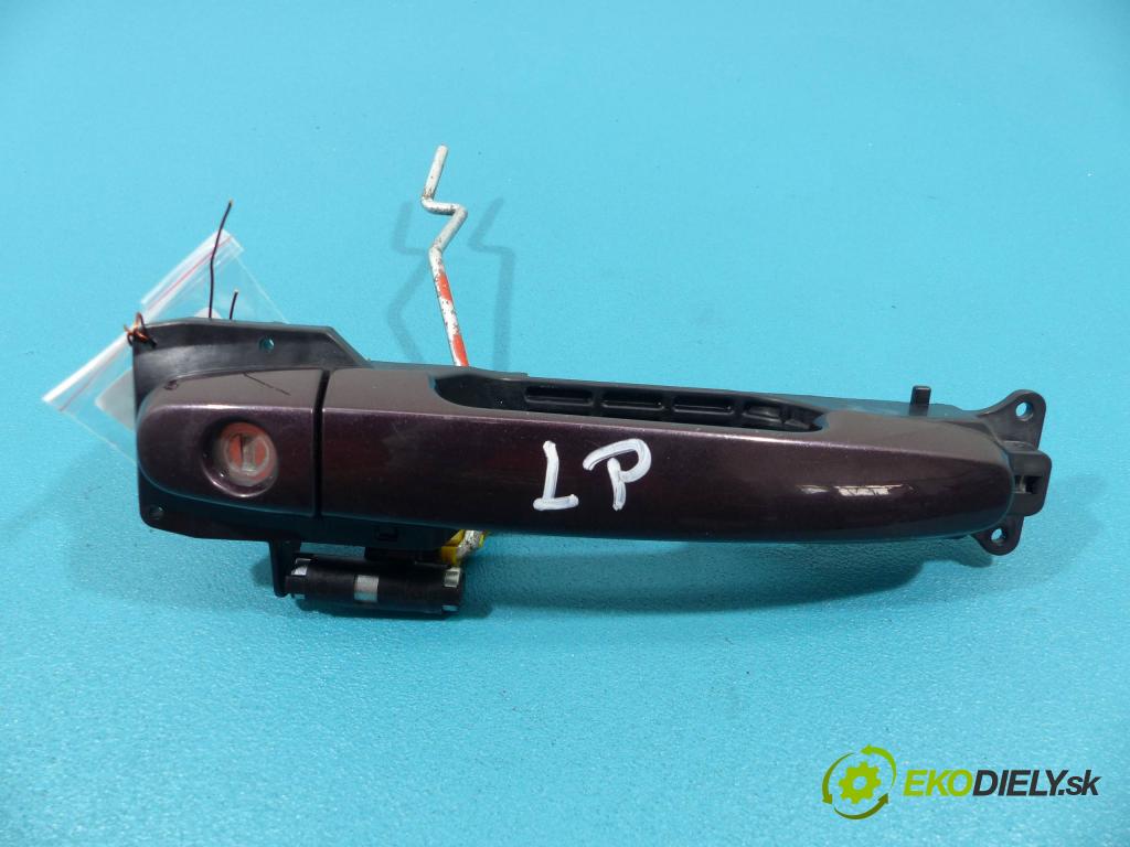 Toyota Urban Cruiser 1.3 16V vvt-i 101 HP manual 74 kW 1329 cm3  Kľučka predný ľavá strana vonkajšia  (Vonkajšie predné ľavé)