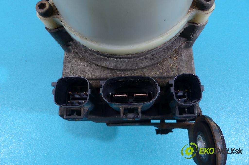 Mazda 3 I BK 2003-2009 2.3 16V - 160 hp automatic 118 kW 2260 cm3  pumpa servočerpadlo  (Servočerpadlá, pumpy řízení)