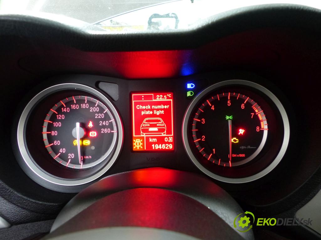 Alfa romeo 159 1.8 MPI 140 hp manual 103 kW 1796 cm3  prístrojovka ALF56079249 (Přístrojové desky, displeje)