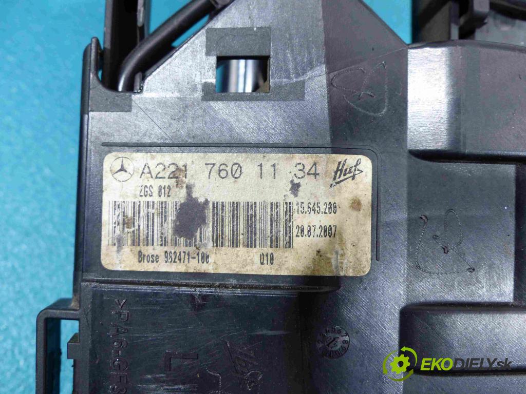 Mercedes S W221 05-13 3.0 CDI 235 HP automatic 173 kW 2987 cm3  Kľučka predný ľavá strana vonkajšia A2217601134 (Vonkajšie predné ľavé)