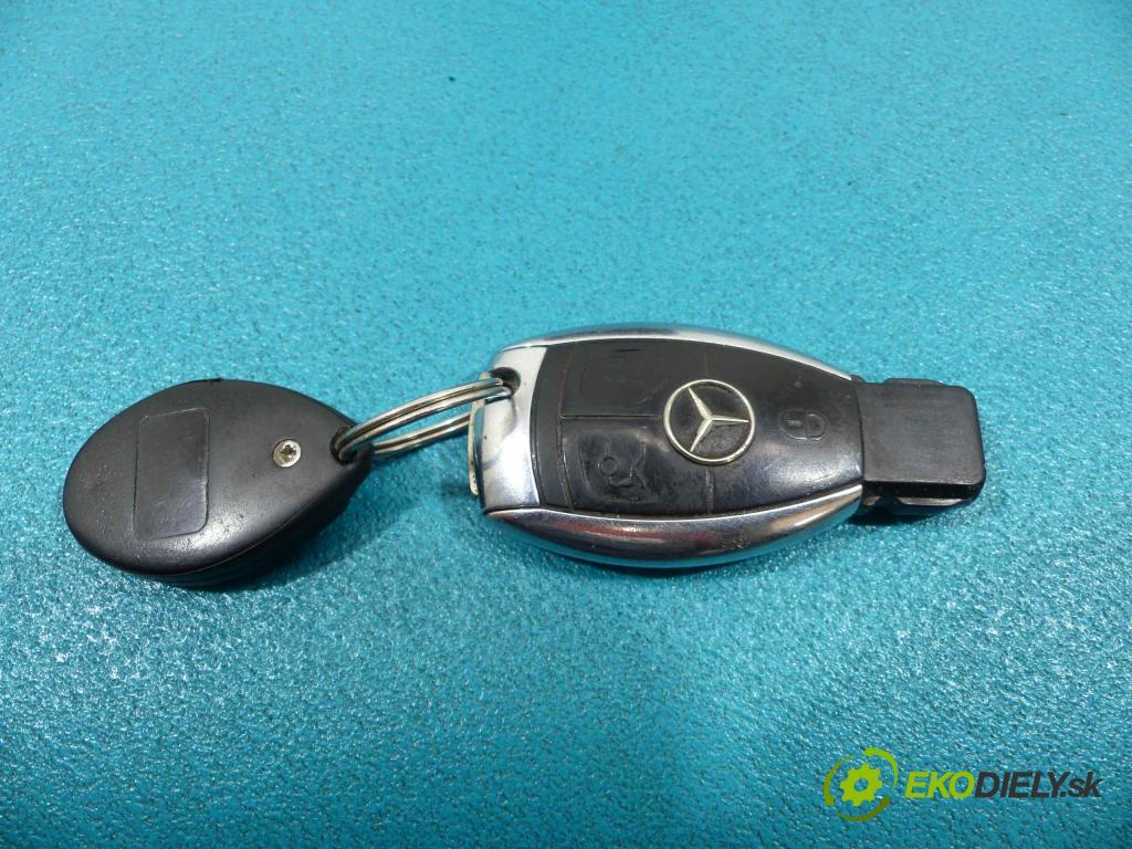Mercedes S W221 05-13 3.0 CDI 235 hp automatic 173 kW 2987 cm3  spínačka A2215451108 (Spínací skříňky a klíče)