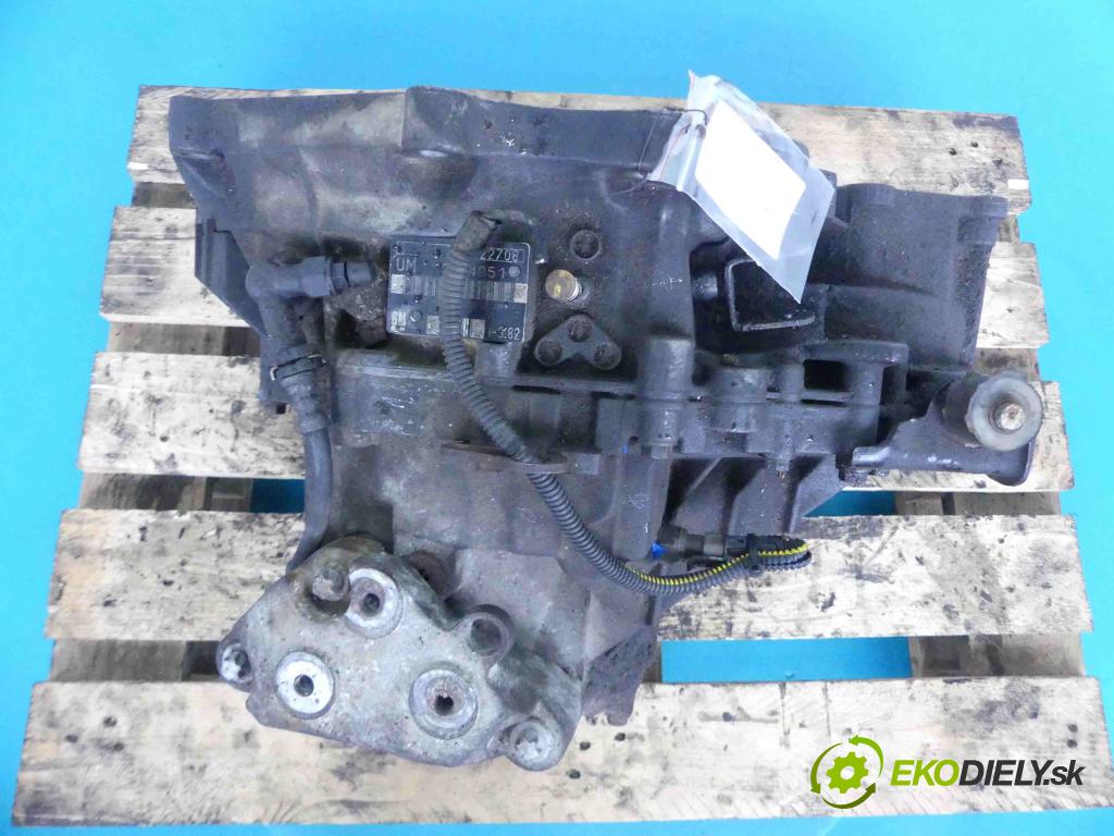 Opel Zafira A 1999-2005 2.2 DTI 125 HP manual 92 kW 2172 cm3  Prevodovka - manuálne 13104951