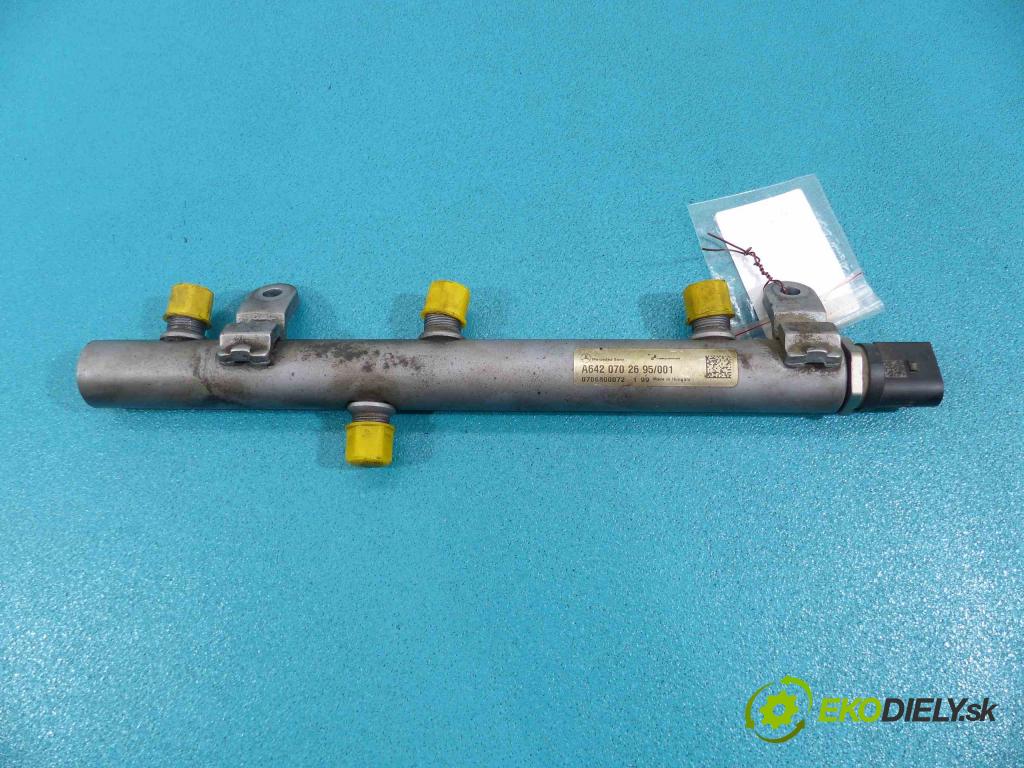 Jeep Grand cherokee WK 2004-2010 3.0 CRD 218 HP automatic 160 kW 2987 cm3  Lišta vstrekovacia A6420702695/001 (Vstrekovacie lišty)