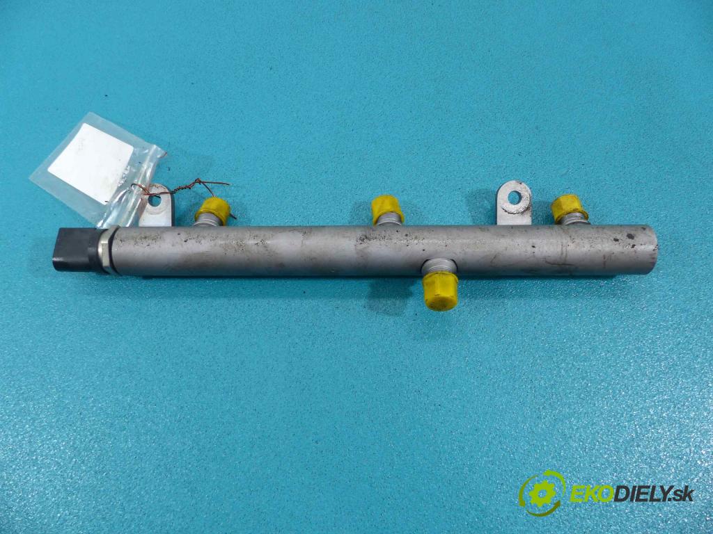 Jeep Grand cherokee WK 2004-2010 3.0 CRD 218 HP automatic 160 kW 2987 cm3  Lišta vstrekovacia A6420702695/001 (Vstrekovacie lišty)