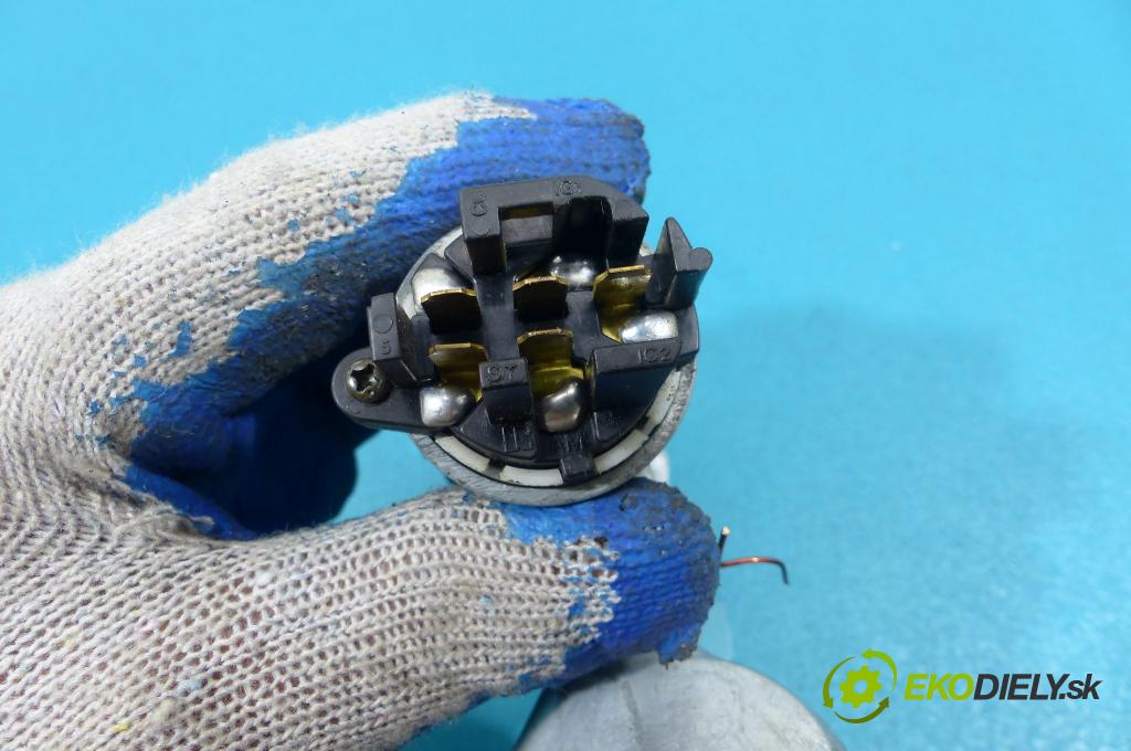 Daihatsu cuore IV L501  94-99 0.8 - manual 31 kW 847 cm3  spínačka  (Spínací skříňky a klíče)