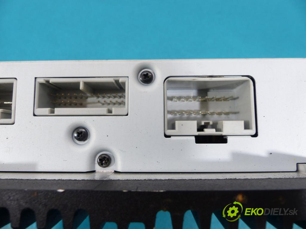 Volvo XC90 I 2002-2014 2.4 d5 163 HP automatic 120 kW 2401 cm3  Zosilňovač 30732825 (Zosilňovače)