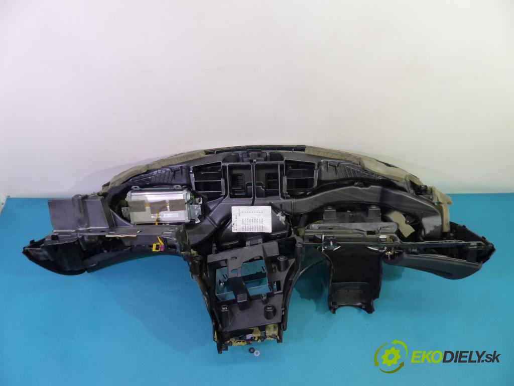 Alfa romeo 159 2.4 JTDM manual 154 kW 2387 cm3  palubovka -