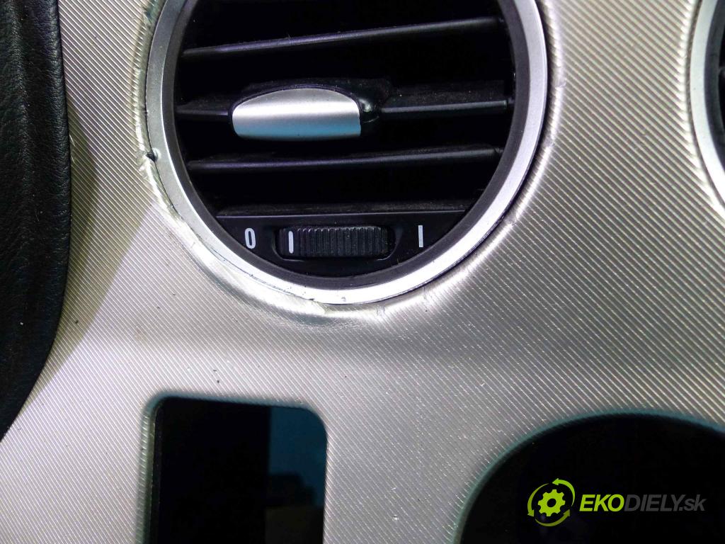 Alfa romeo 159 2.4 JTDM manual 154 kW 2387 cm3  palubovka -