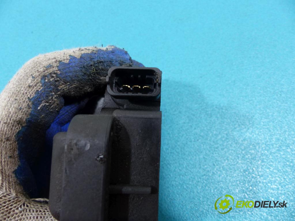 Mercedes E W210 1995-2002 2.8 V6 - 204 HP automatic 150 kW 2799 cm3  Cievka zapaľovacia A0001587303 (Zapaľovacie cievky, moduly)