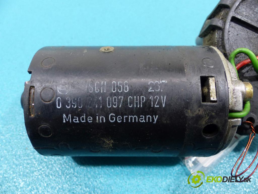 Audi 80 B4 1991-1994 2.0 8V - 116 hp manual 85 kW 1984 cm3  motor stěračů přední část 0390241097