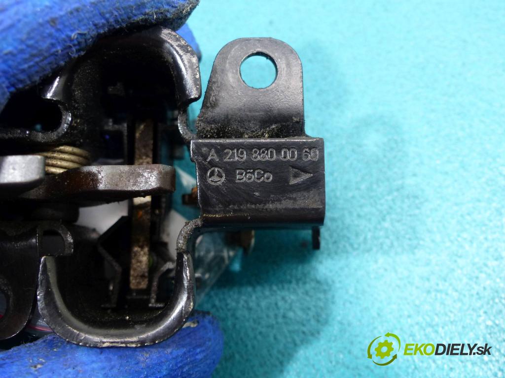 Mercedes CLS C219 2004-2010 3.0 CDI 224 hp automatic 165 kW 2987 cm3  zámok kapoty A2198800060
