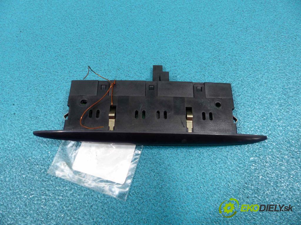 Mercedes CLS C219 2004-2010 3.0 CDI 224 hp automatic 165 kW 2987 cm3  Displej A0015423723 (Přístrojové desky, displeje)