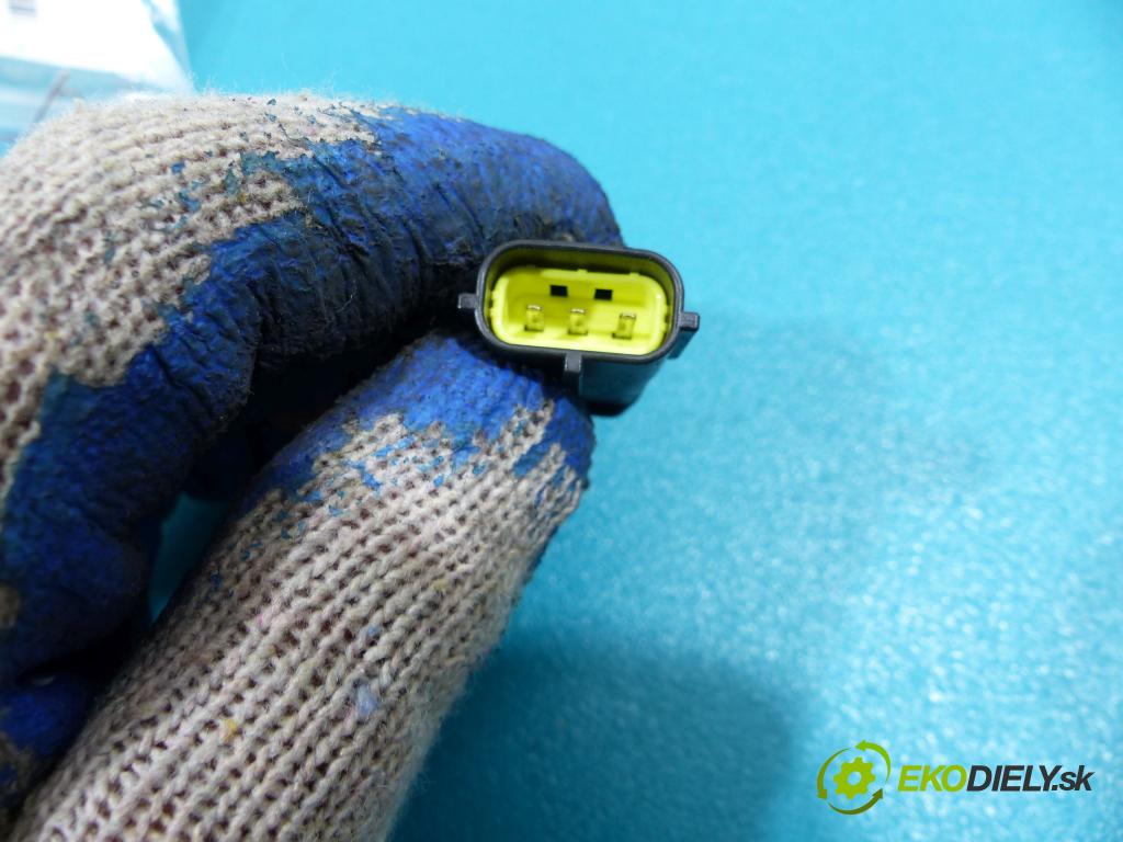 Lancia Thesis 2.4 JTD 175 hp automatic 129 kW 2387 cm3  snímač 60667125