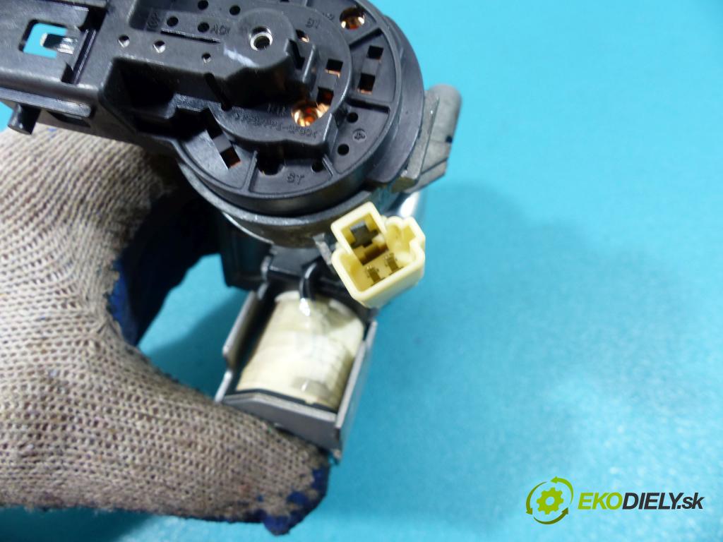 Mazda 3 I BK 2003-2009 2.0 16V - 150 hp automatic 110 kW 1999 cm3  jednotka řídící LF6818881D