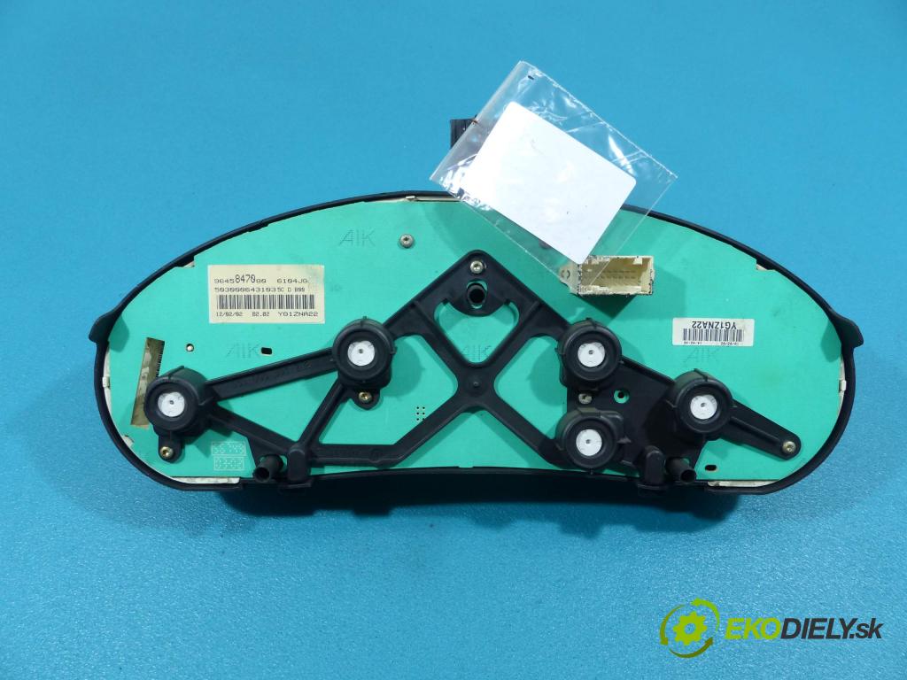 Peugeot 206 2.0 HDI 90 hp manual 66 kW 1997 cm3  prístrojovka 9645847080 (Přístrojové desky, displeje)