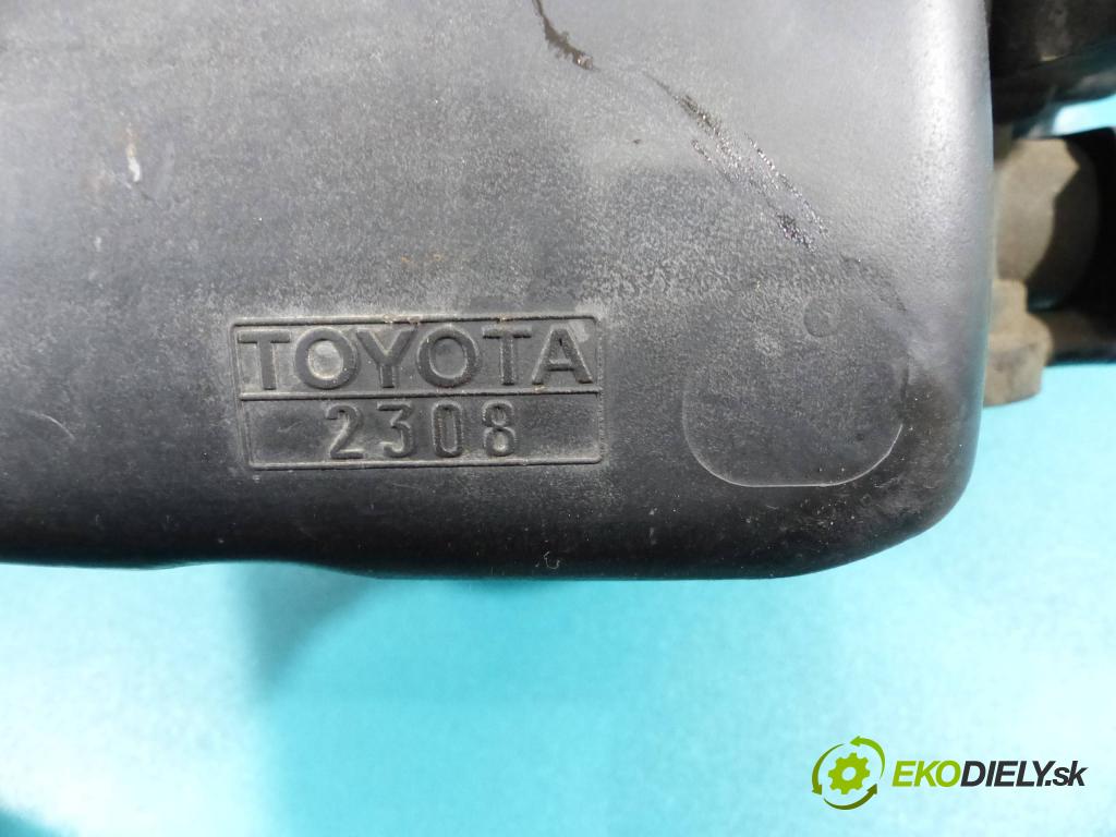 Toyota Yaris I 1999-2005 1.0 16V VVTI 68 hp manual 50 kW 998 cm3  obal filtra vzduchu 22020-23010 (Kryty filtrů)