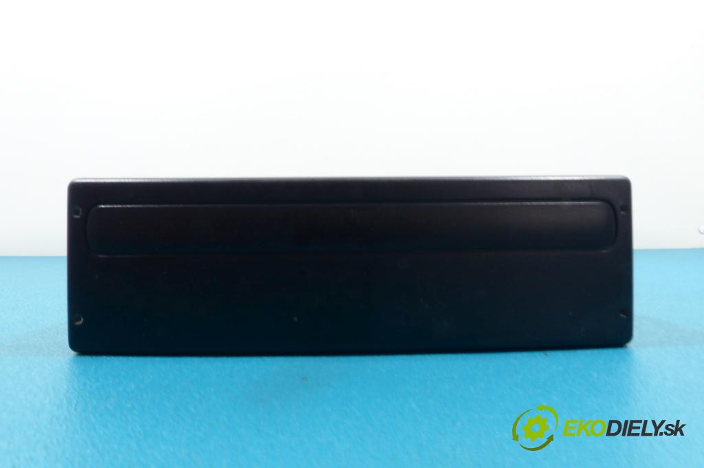 Renault Laguna III 2007-2015 2.0 DCI 131 HP manual 96 kW 1995 cm3  Navigácia 280600004R (GPS navigácie)