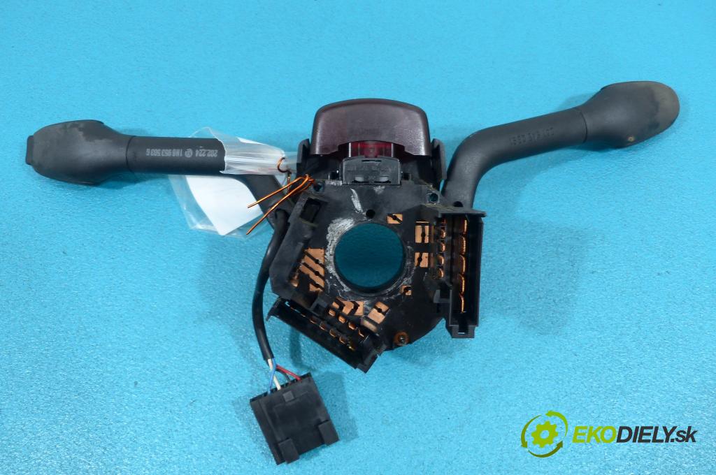 Vw Golf III 1991-1998 1.8 8V - 90 hp manual 66 kW 1781 cm3  přepínač 1H6953503G