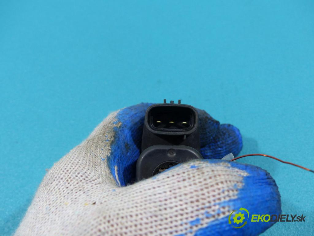 Fiat Marea 1,8.0 16V 113 HP manual 83 kW 1747 cm3  Cievka zapaľovacia 46460582 (Zapaľovacie cievky, moduly)