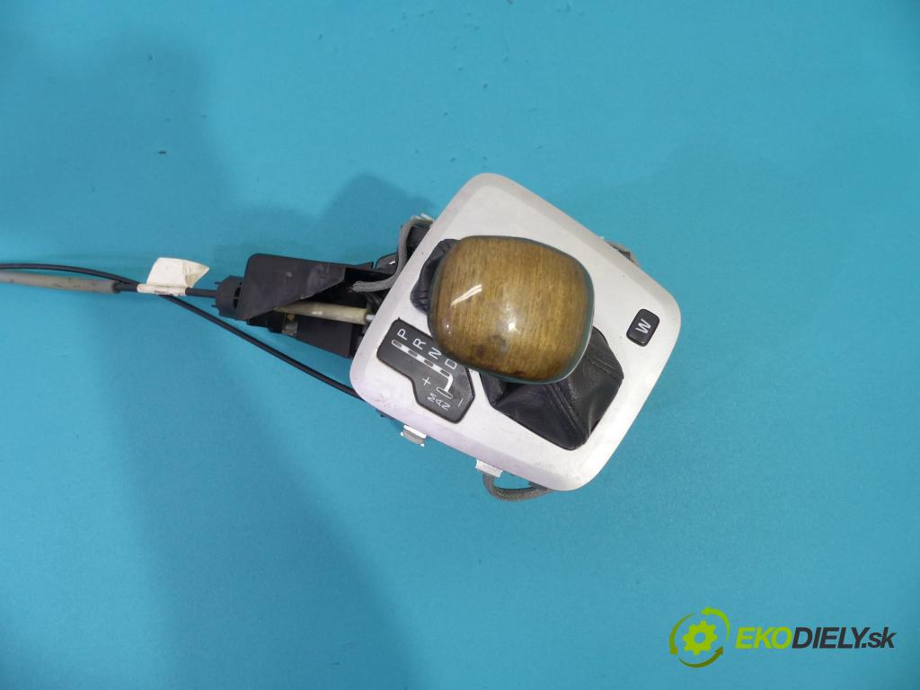 Volvo XC90 I 2002-2014 2.4 d5 200 HP automatic 147 kW 2400 cm3  Kulisa - - 30759239 (Rýchlostné páky / kulisy)