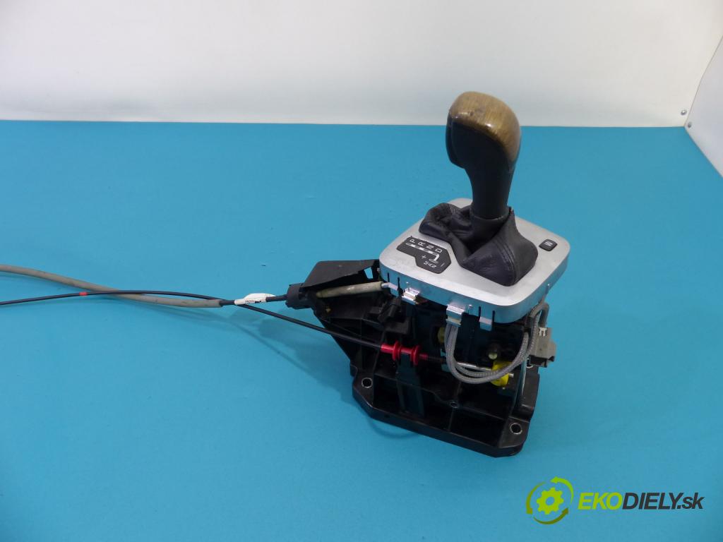 Volvo XC90 I 2002-2014 2.4 d5 200 HP automatic 147 kW 2400 cm3  Kulisa - - 30759239 (Rýchlostné páky / kulisy)