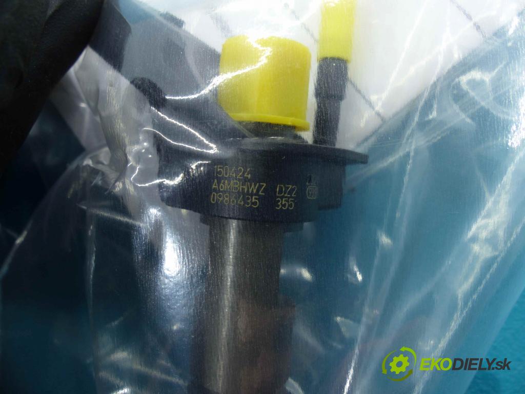 Chrysler Voyager IV 2.5 CRD 141 HP manual 104 kW 2499 cm3  vstrekovač 0986435355 (Vstrekovače)