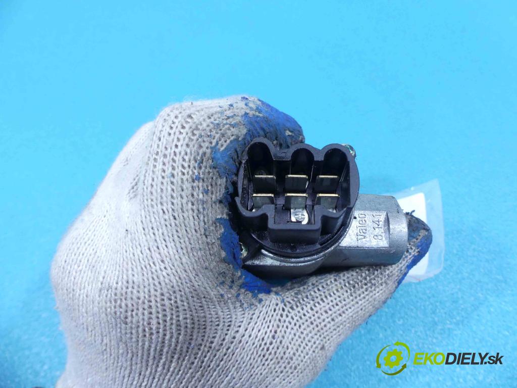 Nissan Primera P11 1996-2002 2.0 TD 90 hp manual 66 kW 1974 cm3  spínačka  (Spínací skříňky a klíče)