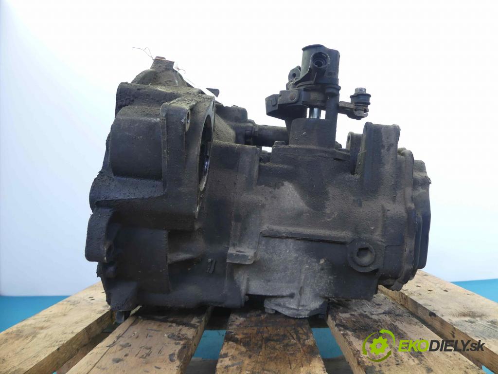 Vw Golf III 1991-1998 1.9 TDI 90 HP manual 66 kW 1896 cm3  Prevodovka - manuálne ASD