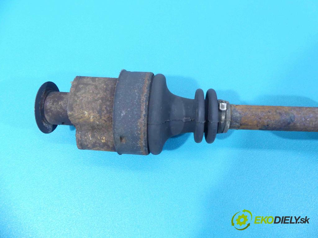 Mitsubishi Carisma 1.6 16V 90 HP manual 66 kW 1597 cm3  Poloos pravá  (Poloosy)