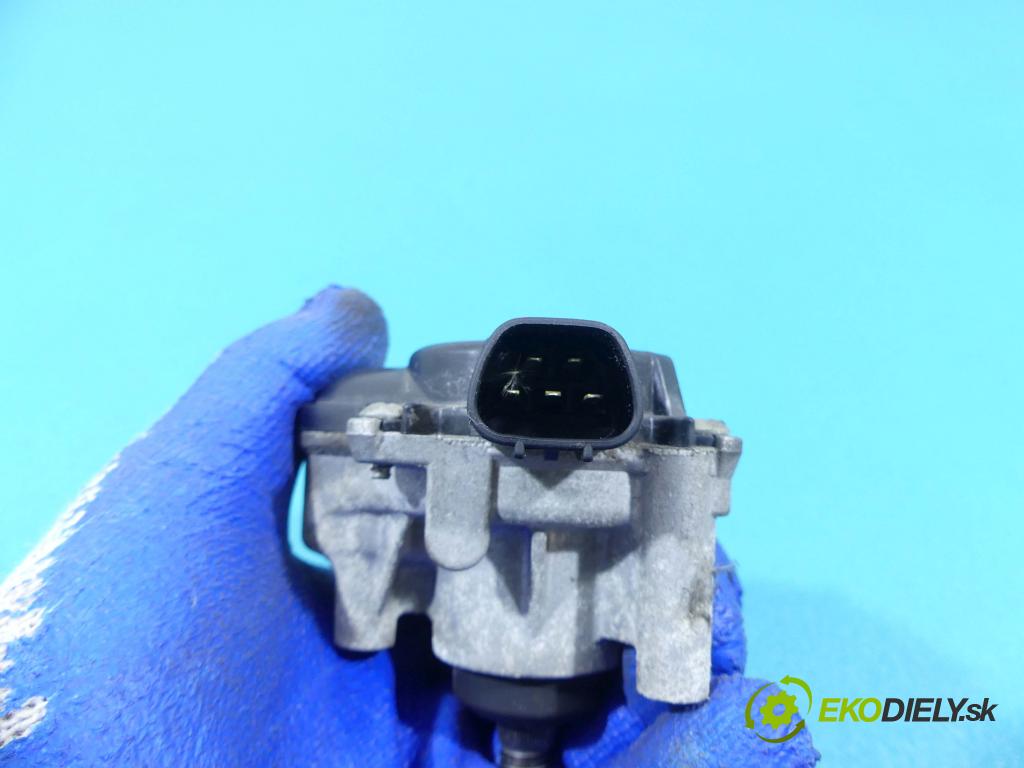 Mazda 2 II 2007-2014 1.5 16V - 102 hp automatic 75 kW 1498 cm3  motor stěračů přední část DF71093