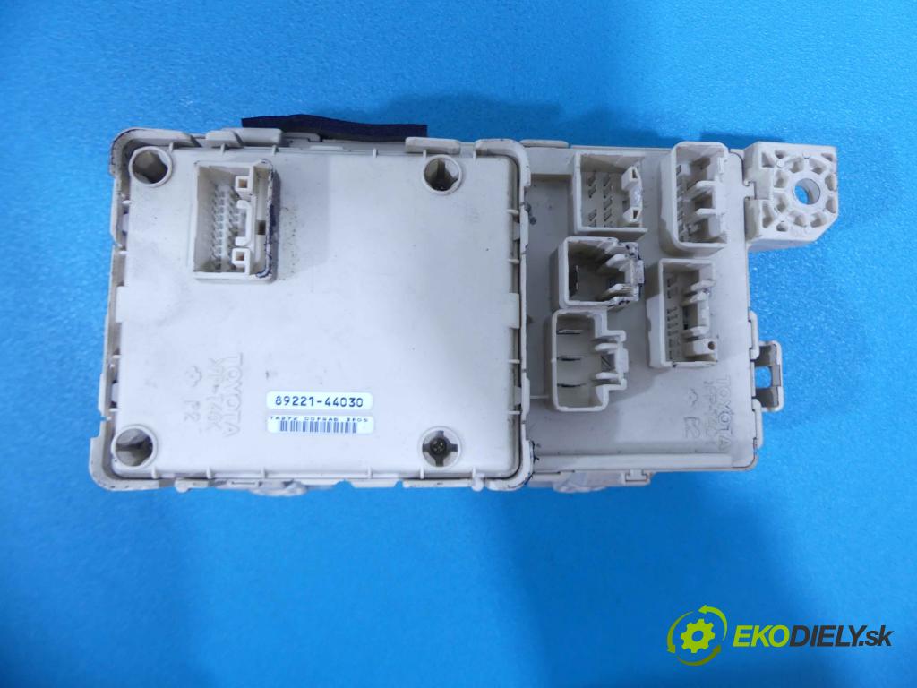 Toyota Avensis Verso 2.0 D4D 116 HP manual 85 kW 1995 cm3  Jednotka riadiaca 89661-44300
