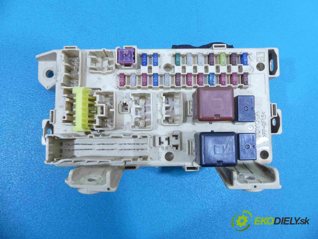 Toyota Avensis Verso 2.0 D4D 116 HP manual 85 kW 1995 cm3  Jednotka riadiaca 89661-44300