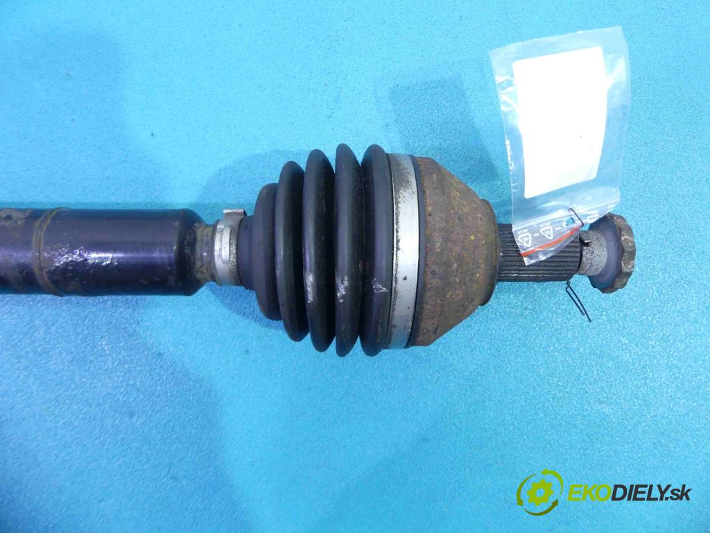 Skoda Fabia III 2014- 1.4 TDI 105 HP manual 77 kW 1422 cm3  Poloos pravá  (Poloosy)