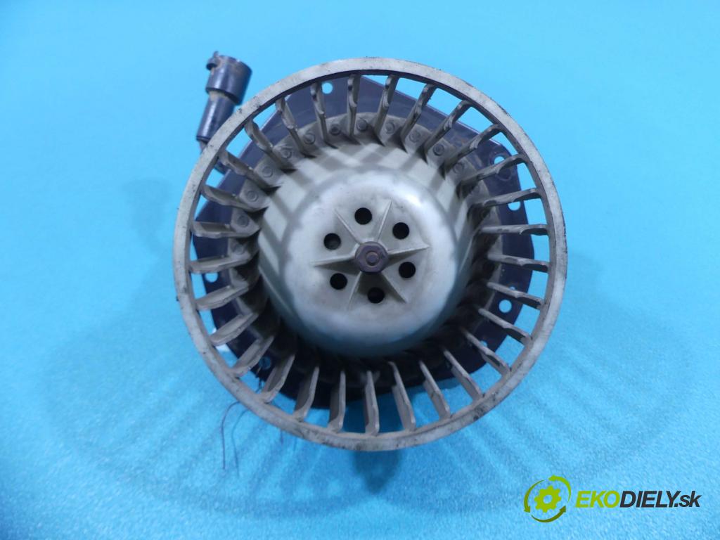 Daewoo Nexia 1.5 16V - 90 hp manual 66 kW 1498 cm3  - vzduchu