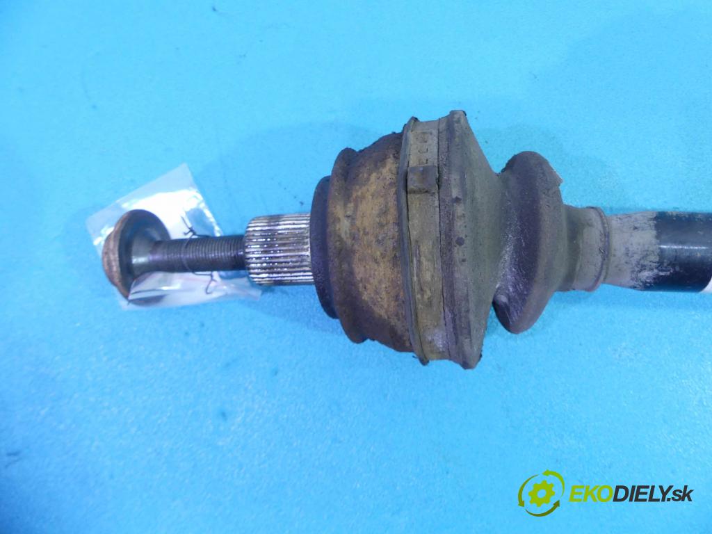 Audi A6 C6 2004-2011 3.0 TDI 224 hp manual 165 kW 2967 cm3  poloos levá strana  (Poloosy)