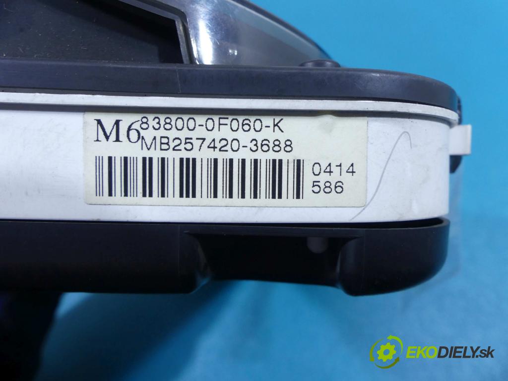 Toyota Corolla Verso II 2004-2009 2.0 D4D 116 hp manual 85 kW 1995 cm3  prístrojovka 83800-0F060K (Přístrojové desky, displeje)