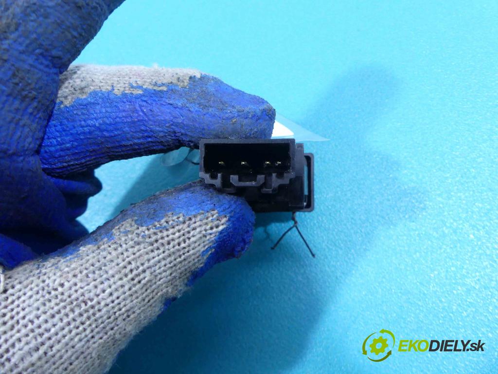 Mazda CX-9 2006-2015 3.7 V6 automatic 204 kW 3726 cm3  přepínač TD11664H0