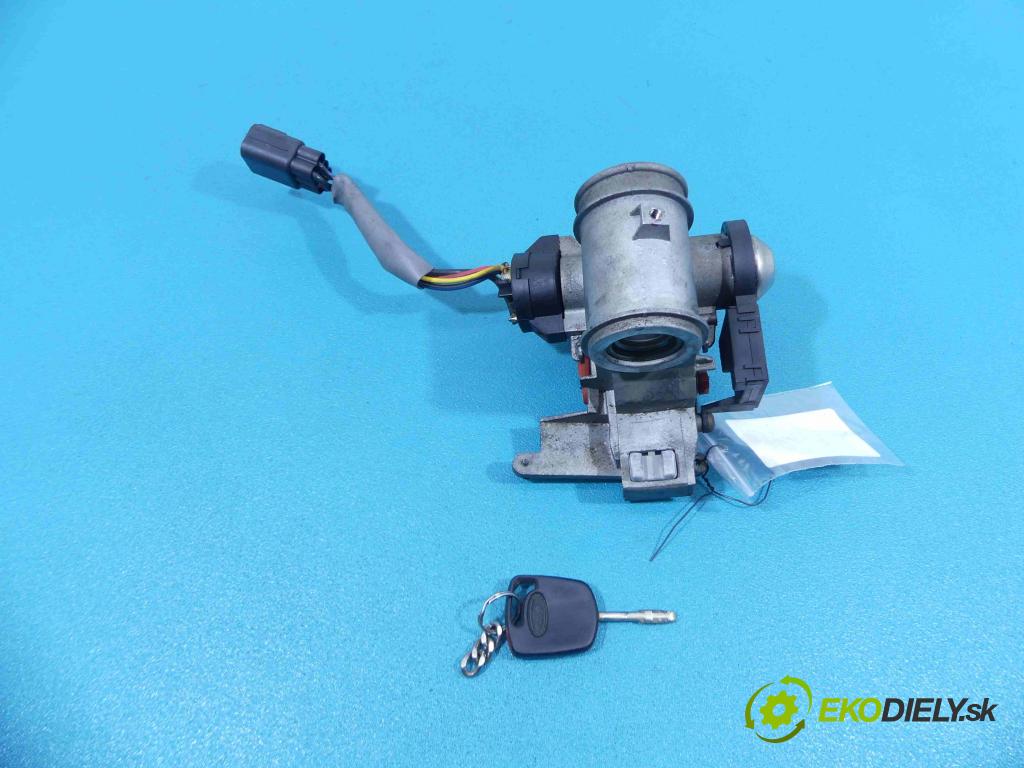 Ford Fiesta 1.3 8V - 60 hp manual 44 kW 1299 cm3  spínačka  (Spínací skříňky a klíče)