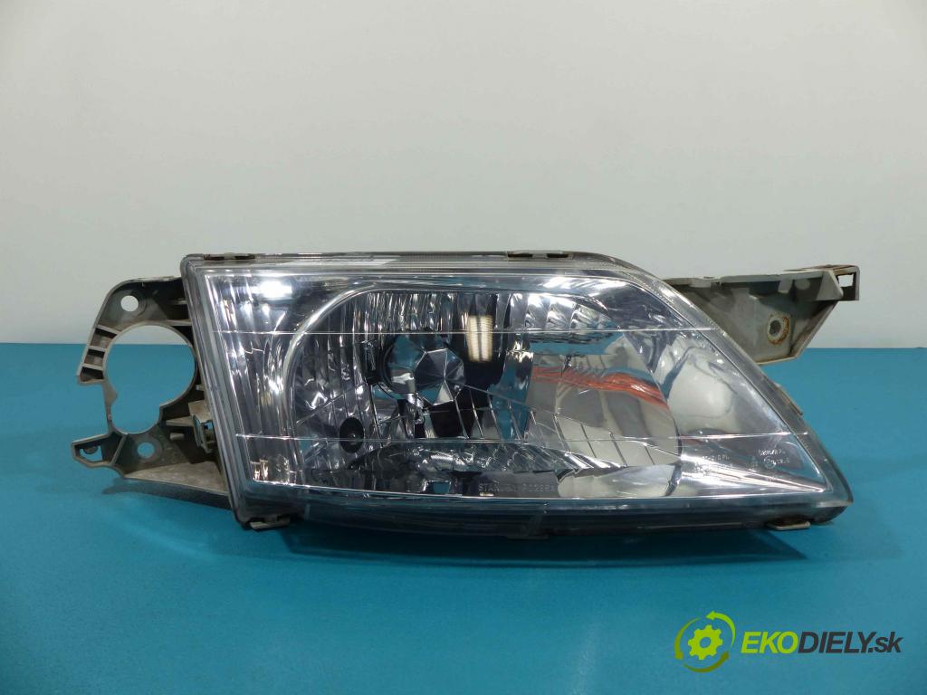 Mazda Premacy 1.8 16V - 101 hp manual 74 kW 1840 cm3  světlomet pravý